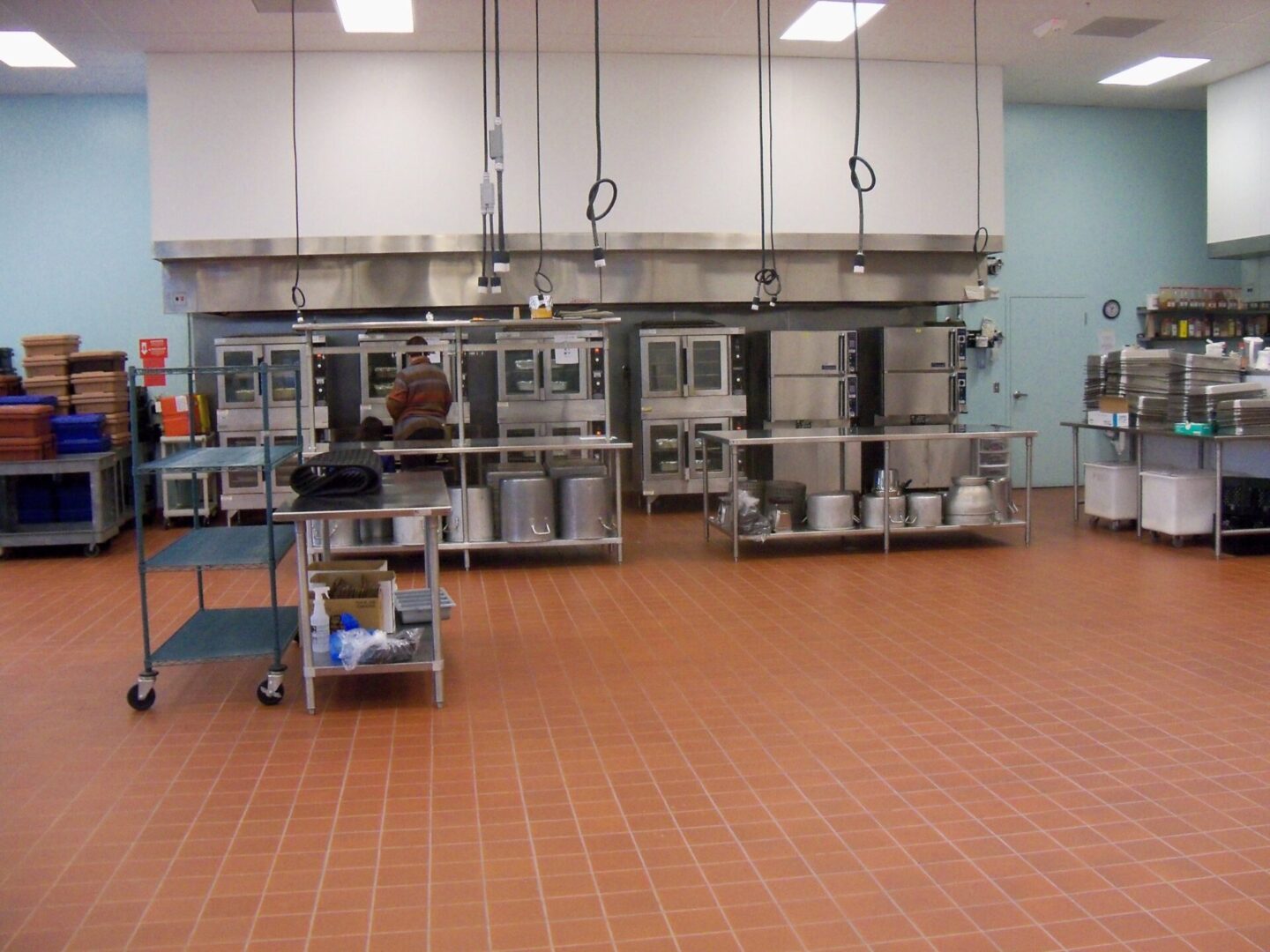 commercial-kitchen-172647 (1)